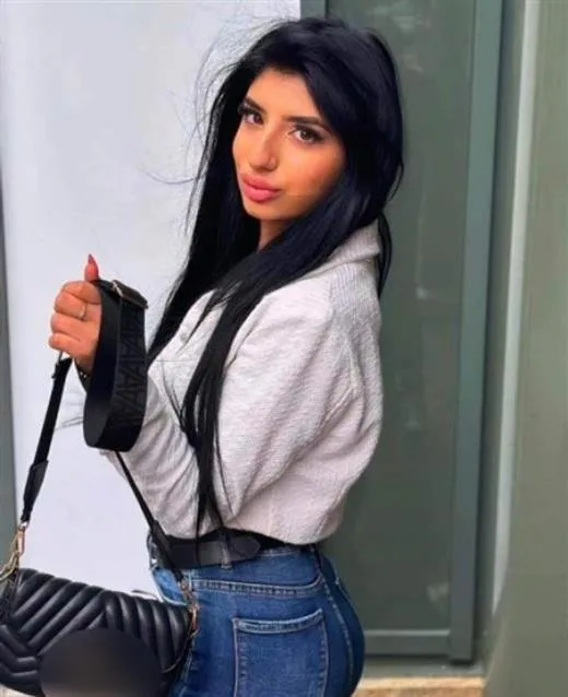 Escort Model Abdelkreem, Germany - 9654