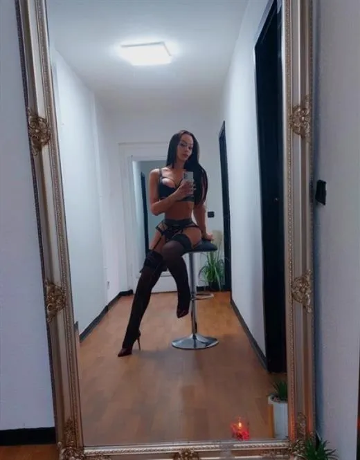 Aishat Elizabeth, escort in Italy - 1378