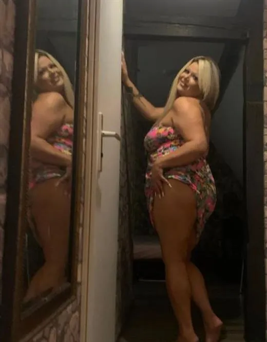 Escort Model Aiya, Sweden - 9816