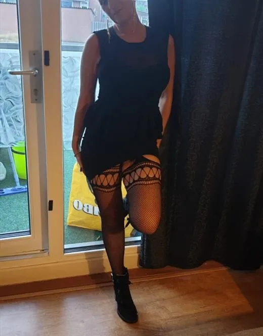 Escort Model Aysu, France - 14300