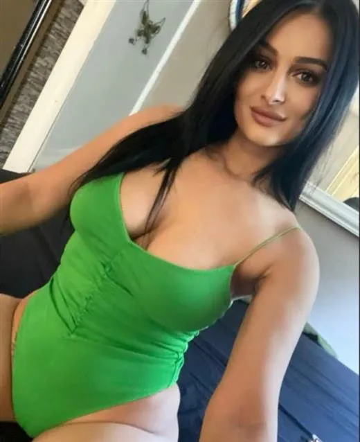 Escort Model Azido, Germany - 3825