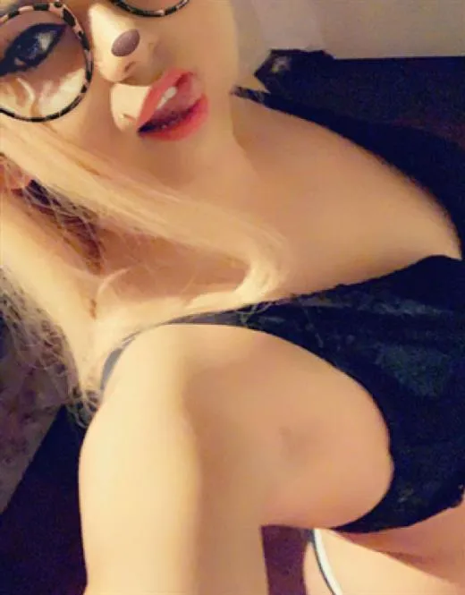 Escort Belmira, Canada - 10024