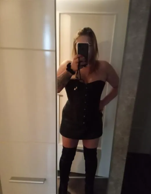 Escort Bonu, Malaysia - 3994