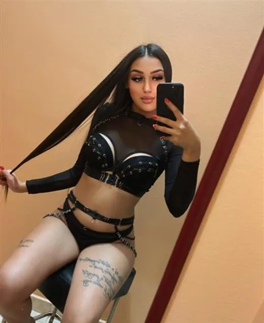 Escort Chalalai, Malaysia - 1355