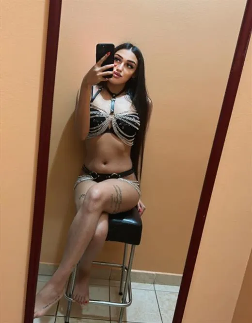 Escort Chalalai, Malaysia - 7722
