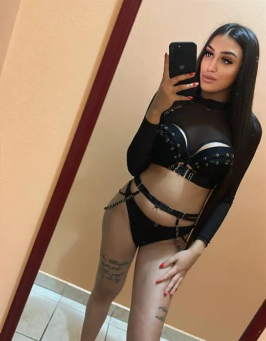 Escort Model Chalalai, Malaysia - 14209