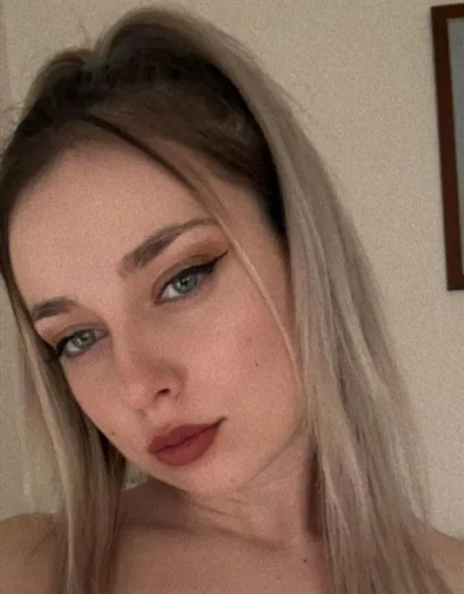 Escort Model Dinsiri, Turkey - 2493