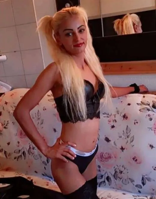 Escort Dipika, Germany - 7955