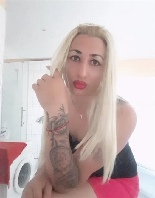 Enic, horny girls in Germany - 18376
