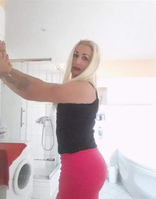 Enic, horny girls in Germany - 7124