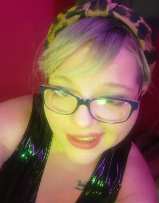 Escort Model Farzanh, Germany - 7912