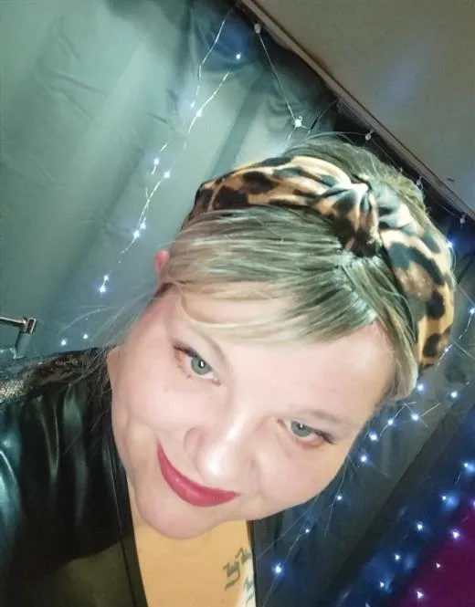 Escort Farzanh, Germany - 14750