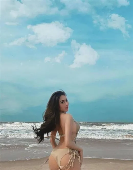 Escort Model Fitriyah, Belgium - 11914