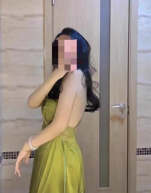 Escort Model Fong Kwon, Germany - 7823