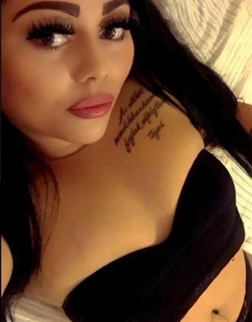 Escort Model Gesiene, Bahrain - 3885