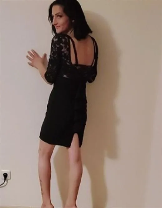 Escort Model Gullemor, Italy - 6192