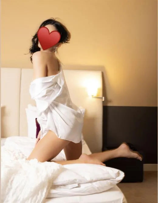 Heldine, horny girls in Greece - 2650