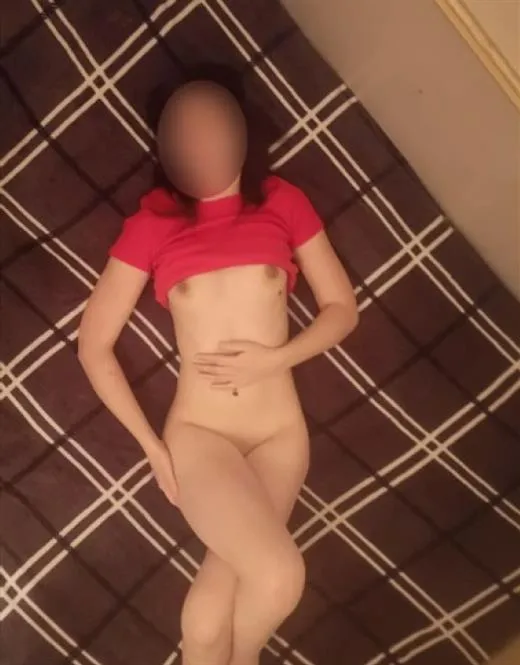 Ivian, horny girls in Germany - 4330