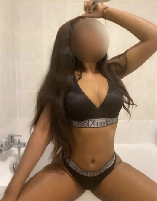 Escort Model Jingqiao, Portugal - 9394