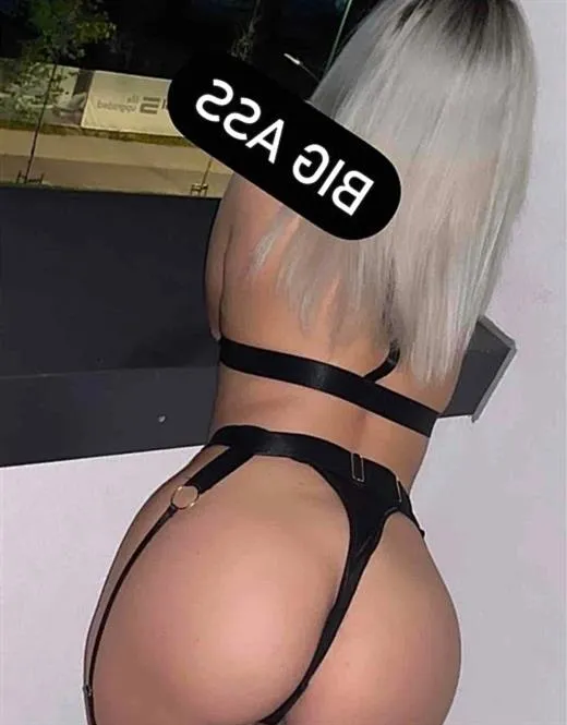 Escort Model Jinhang, UAE - 18174