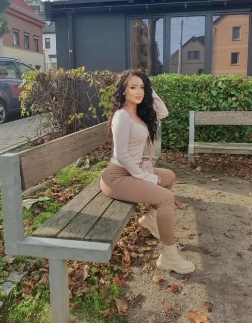 Escort Model Magrethe, Italy - 7669