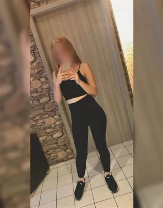 Escort Model Majnis, Malaysia - 8286