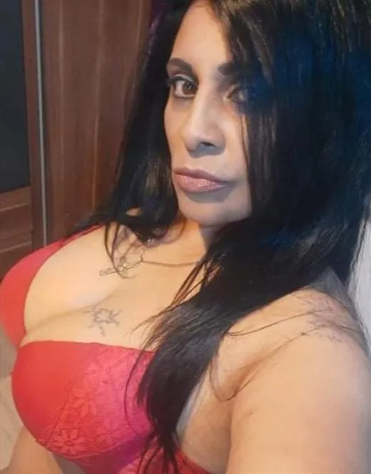 Mei Li, escort in France - 10206