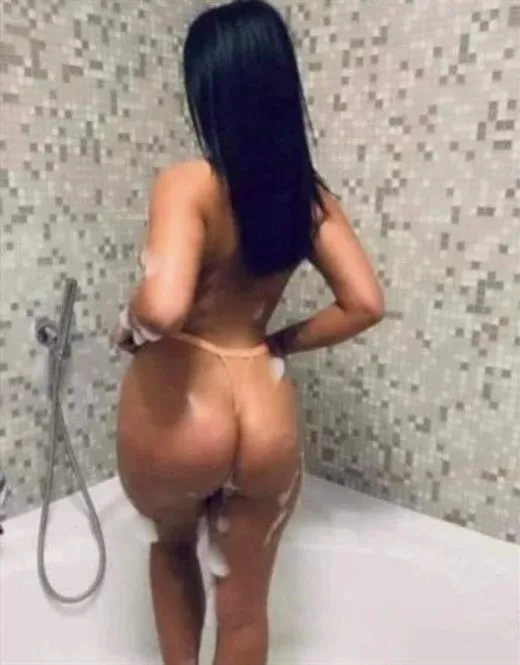 Escort Model Mekke, Netherlands - 2935