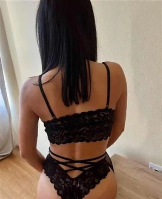 Mey, horny girls in Italy - 2431