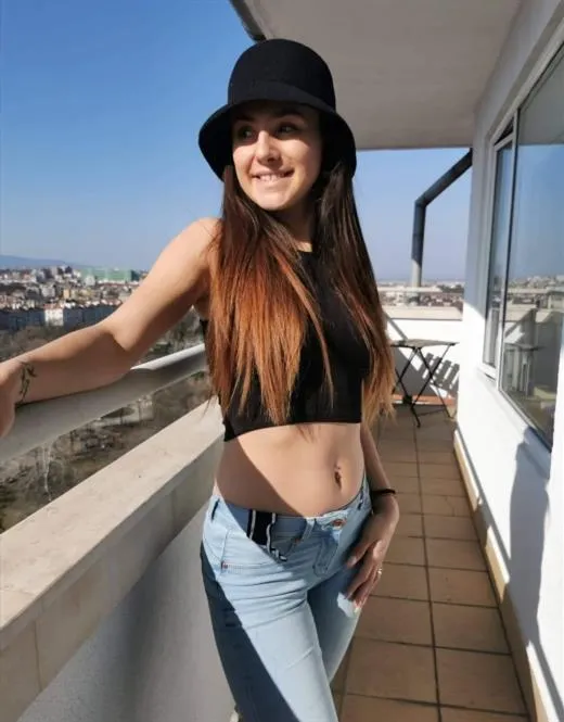 Nuklay, escort in France - 13054