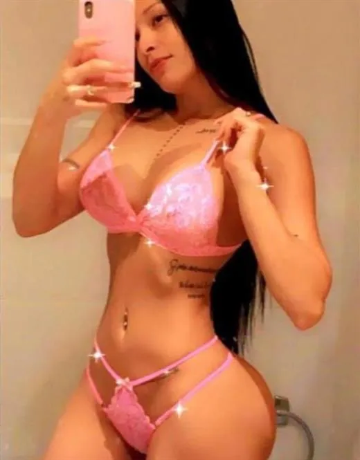 Escort Model Phakaikan, Switzerland - 5219
