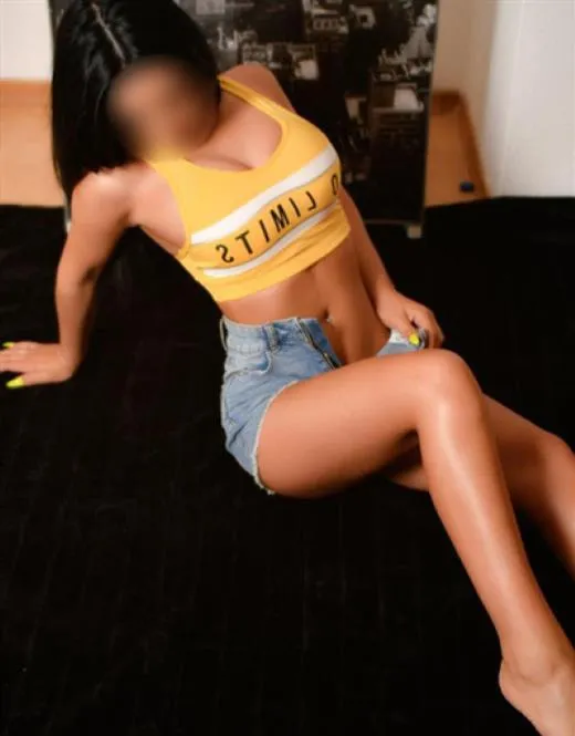 Escort Model Piyasuda, Italy - 15469