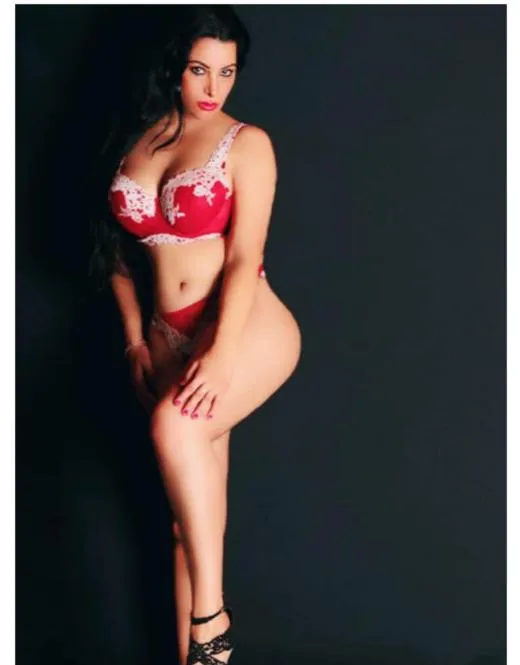 Rafeja, horny girls in Italy - 2690