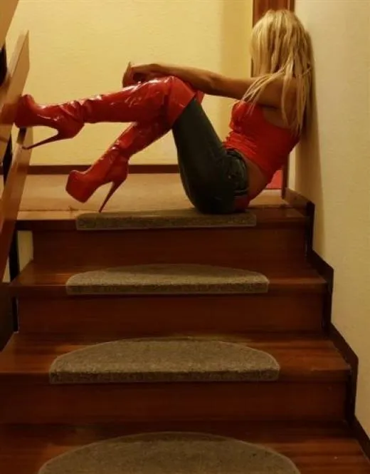 Escort Model Rteel, Belgium - 3307
