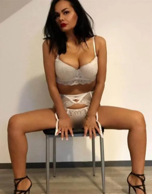 Escort Model Saberin, Cyprus - 11154