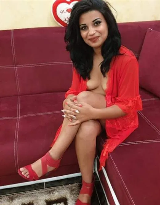 Sehaila, horny girls in Italy - 4574
