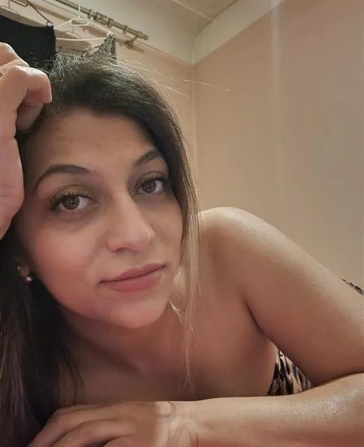 Shigi, horny girls in Spain - 11700