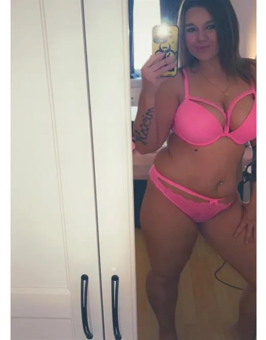 Escort Model Shupti, Germany - 18065