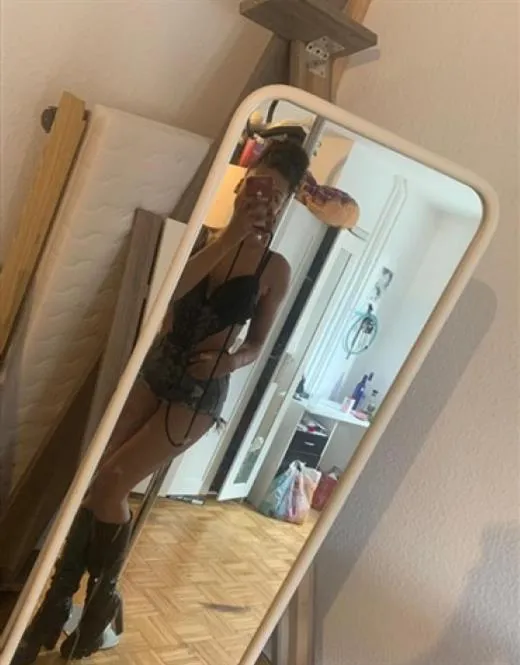 Escort Model Spuzhmai, Switzerland - 3838
