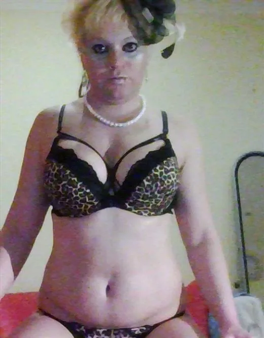 Escort Model Temysha, Greece - 15378