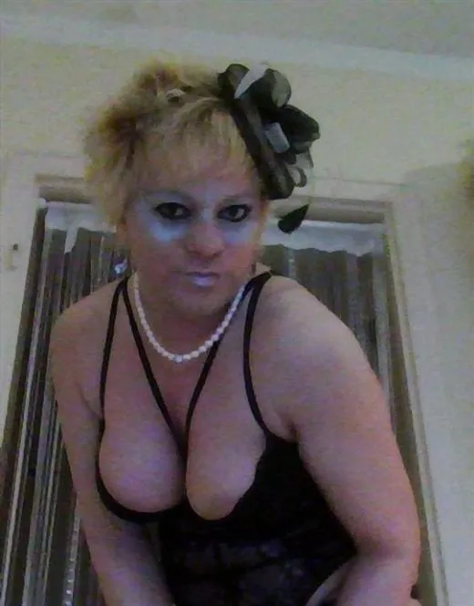 Escort Model Temysha, Greece - 4352