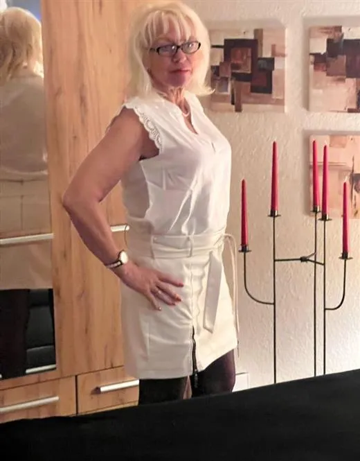 random escort 13