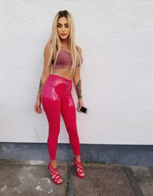 Escort Model Yi Jie, Caribbean - 3399