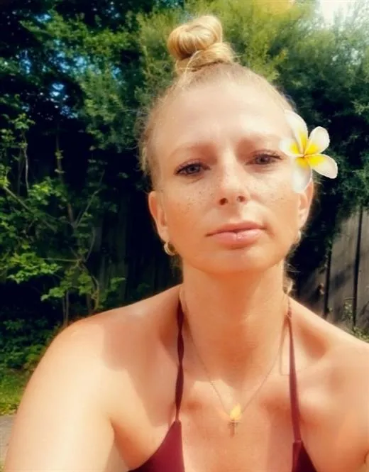 Escort Model Zaurovna, Netherlands - 9467
